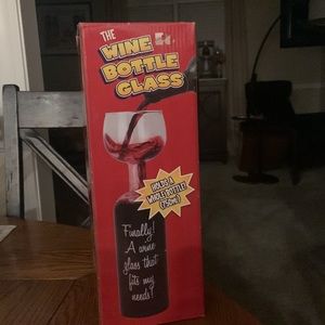 Vintage The wine bottle glass ( holds a whole bottle ( 750ml)